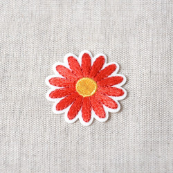 Daisy iron-on patch 2cm - Calissone
