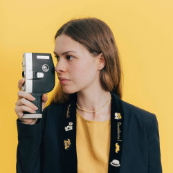 Silver camera - embroidered spindle - Macon and Lesquoy - Calissone
