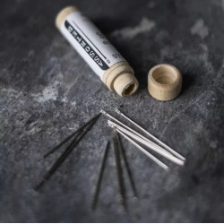 Easy threading needles - Calissone