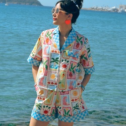 Ganesh BIGOÛT du love 💥🤩

Ganesh c est notre best seller depuis 3 étés, et ce qui est complètement génial avec ce patron c est qu’il se réinvente a chaque nouveau mix encore plus beau 🥰🥰

Un toile parfaite pour l’expression de notre nouvelle collection BIGOUT ou la popeline Sun vibes et la popeline Summer checker ont eu un énorme crush 💕

Un biais terracotta pour souligner sans charger, des boutons bleu ciel qui se fondent dans le tableau et tadaaaa 💫😍

À porter ensemble ou dépareillé, ne cherchez plus votre nouvel allié pour cette été c’est lui ☀️

➡️ le patron de l’ensemble Ganesh, les popelines ainsi que la merceries sont à retrouver sur notre site ou en boutique ✨