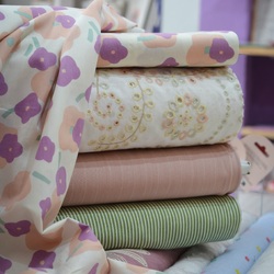 Selection 100% douceur 💐

Des teintes légères, des nouvelles matières et des motifs comme des caresses… 

De jolis tissus sont arrivés dans le rayon des nouveautés 🥰🥰